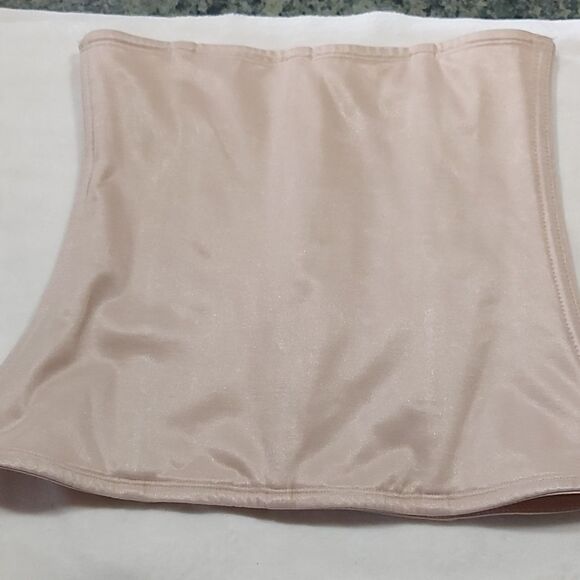 Miraclesuit Corset Size Medium - Picture 2 of 6